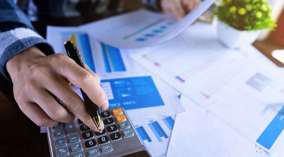 How Professional Tax Consultants Help Commercial Property Owners Maximize Savings